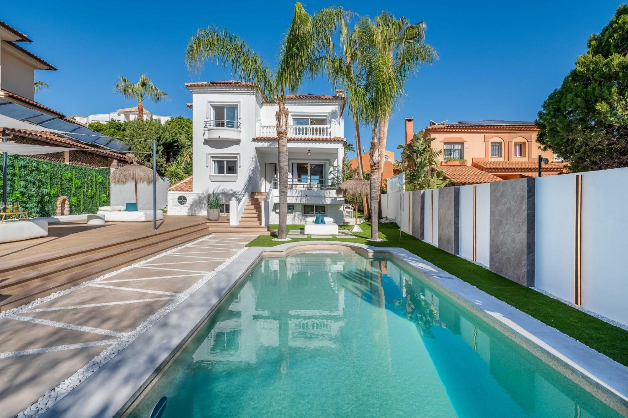 Vacation Marbella I Sunny Camelia Villa Heated Pool, Recently Renovated, Best Residential Neighborhood In Benalmadena, Short Walk To The Beach, Cinema Room Eksteriør bilde